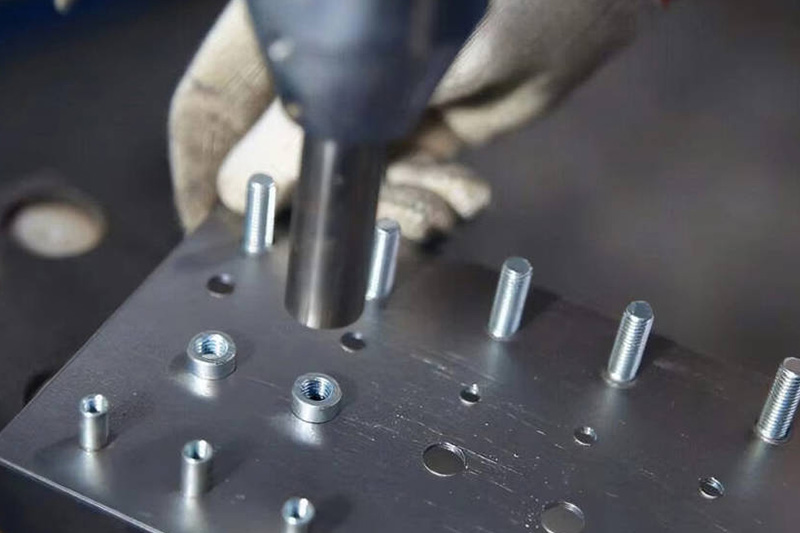 定制加工Riveting