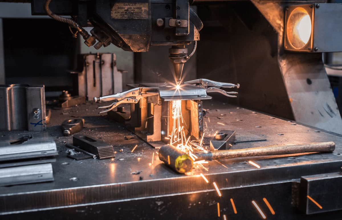 How To Choose Custom Prototype Manufacturing Services: A Comprehensive Buyer's Guide